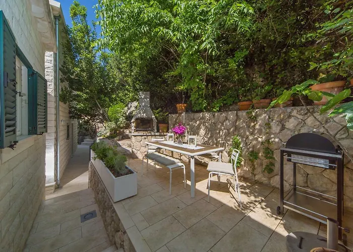 I Sassi Bianchi - East *