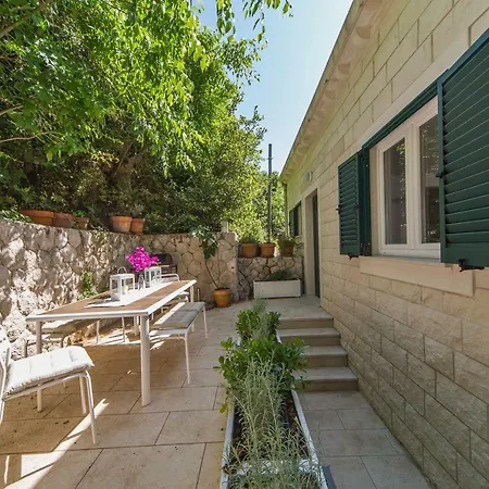 Villa I Sassi Bianchi - East *