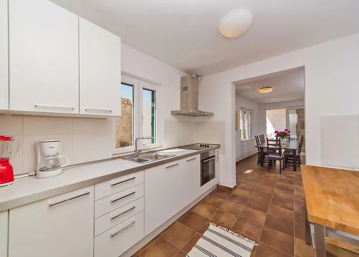 I Sassi Bianchi - East