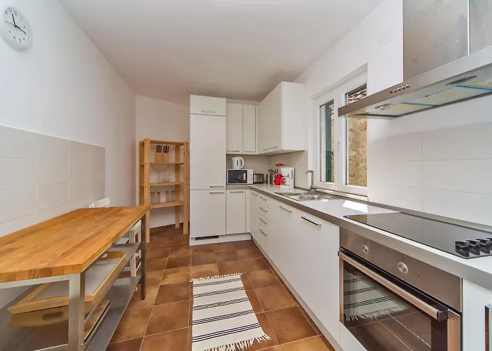 I Sassi Bianchi - East * Cavtat